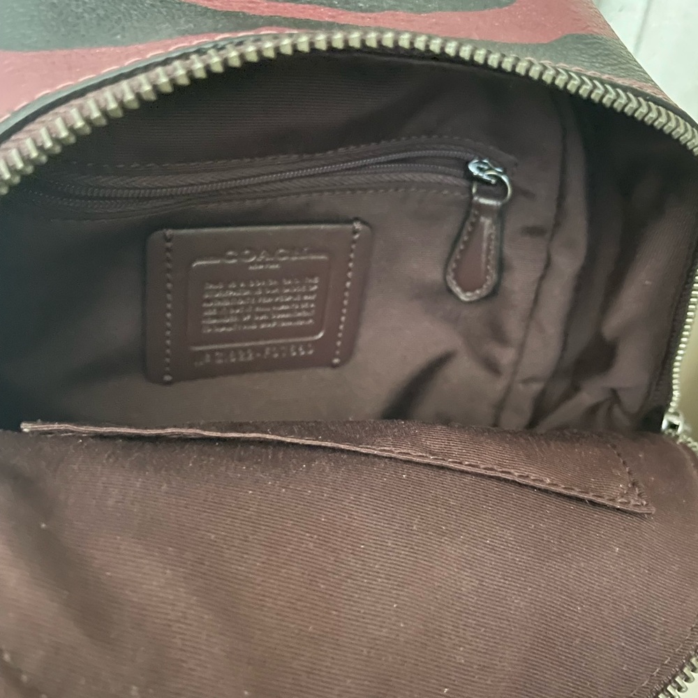 Coach Mini Back Pack. - Picture 4 of 9